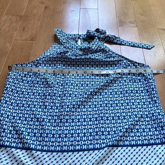 The Limited Top in Medium - Picture 3 of 6